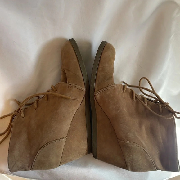 Maddengirl Camel suede booties tie up size 9 - Picture 6 of 8